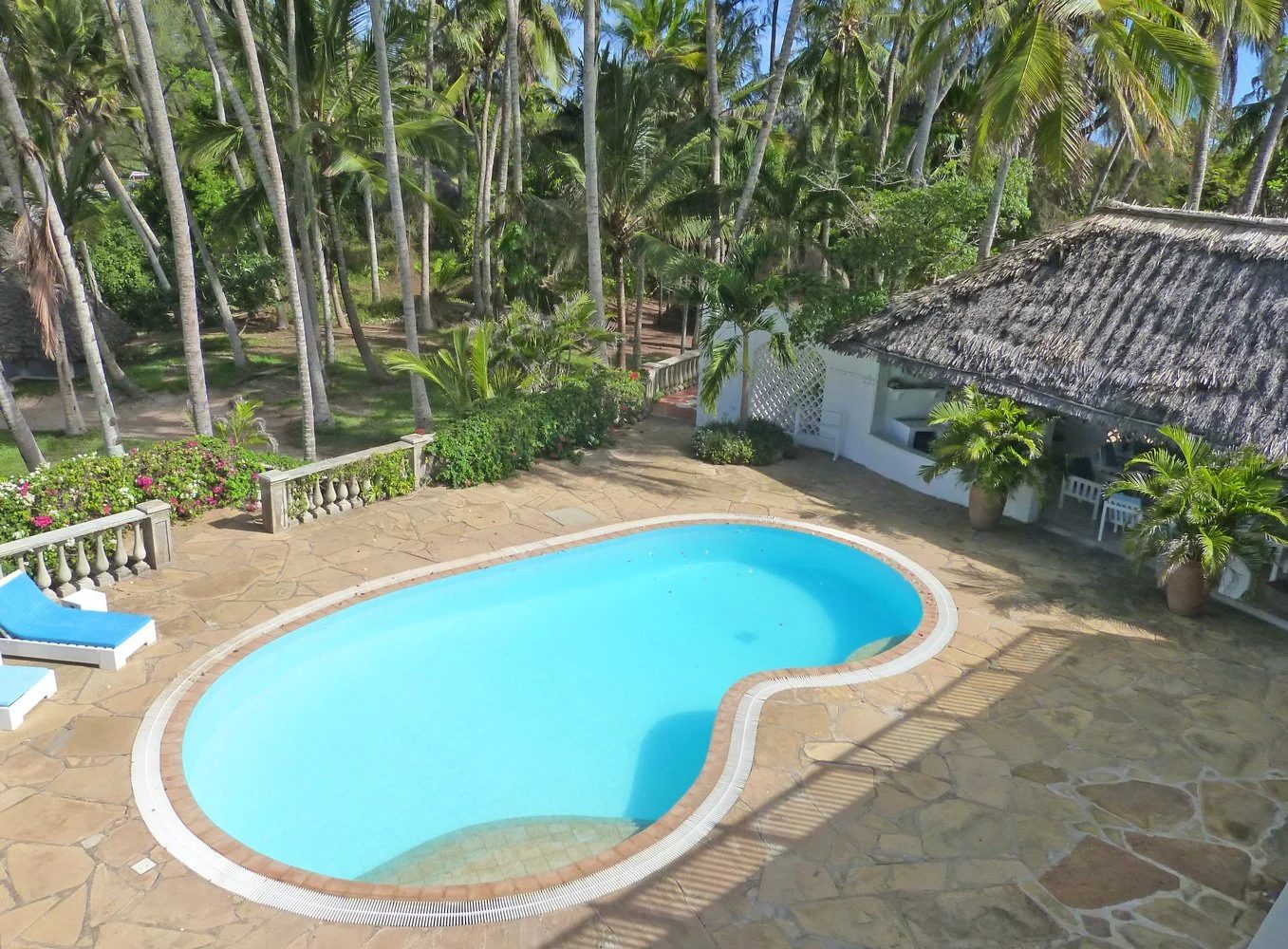 Blue Bay Beach House, 5BR Beachfront — photo 36
