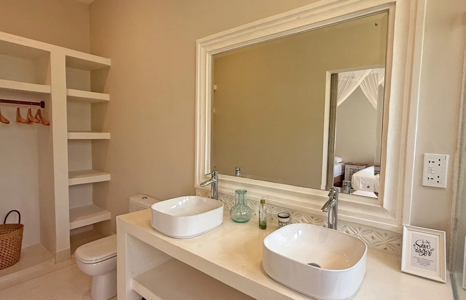 Upepo House, 4BR Mida Forest — photo 19