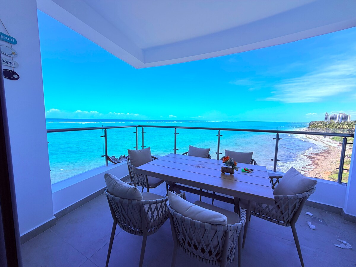 Nauras Exclusive Beachfront, 4BR + DSQ — photo 25