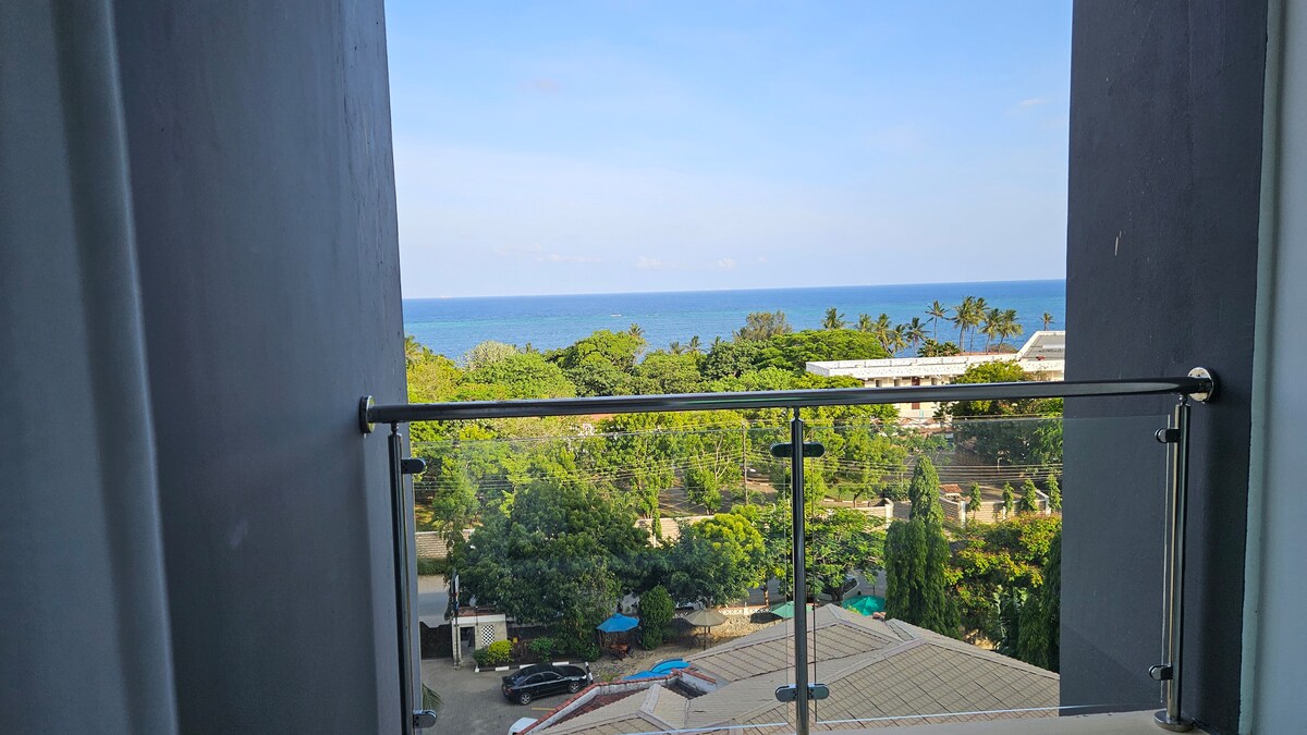 Seaside Haven Sea Views, 4BR — photo 33