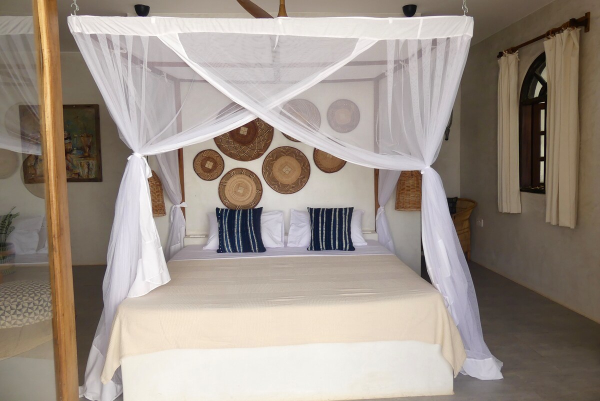 Plunge Pool Suite, 1BR — photo 31