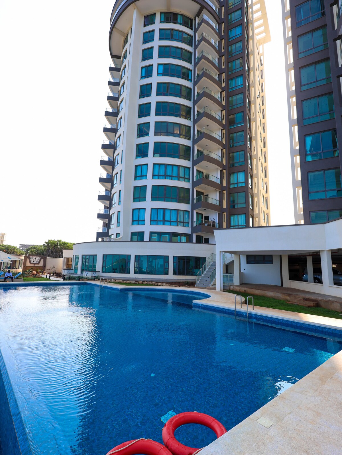 Nauras Exclusive Beachfront, 4BR + DSQ — photo 33