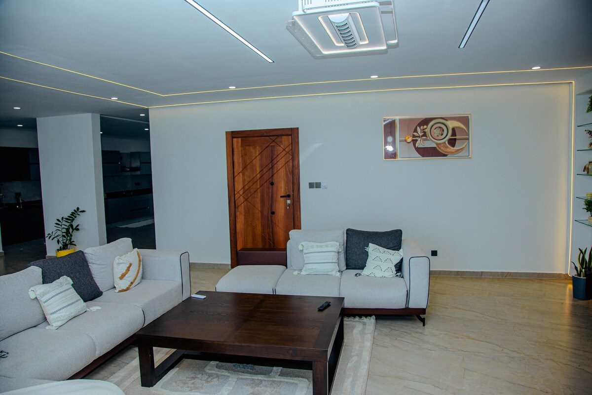 Semo's Aqua Luxury 6BR Penthouse — photo 23