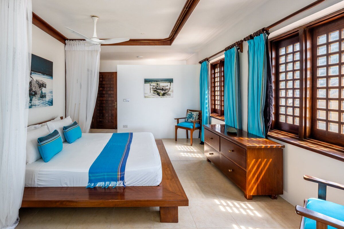 Tequila Sunrise Beach Cabana — photo 28