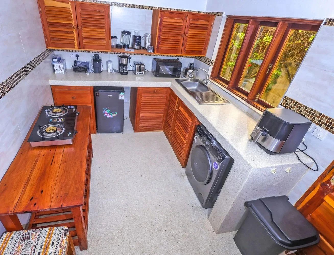 Denise House, 4BR with Cottage — photo 37