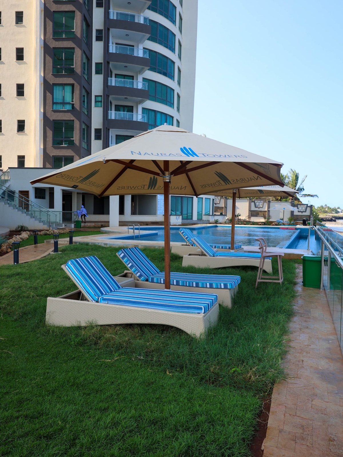 Luxury 3BR Beachfront Escape — photo 46