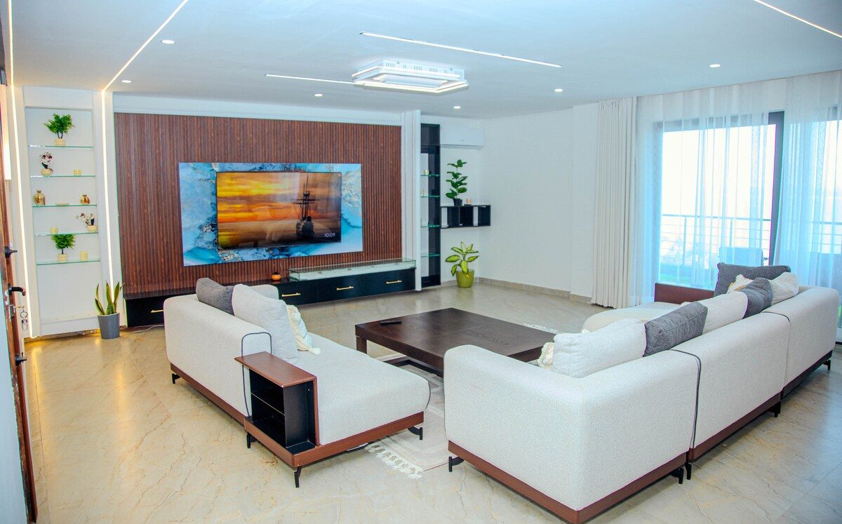 Semo's Aqua Luxury 6BR Penthouse — photo 25