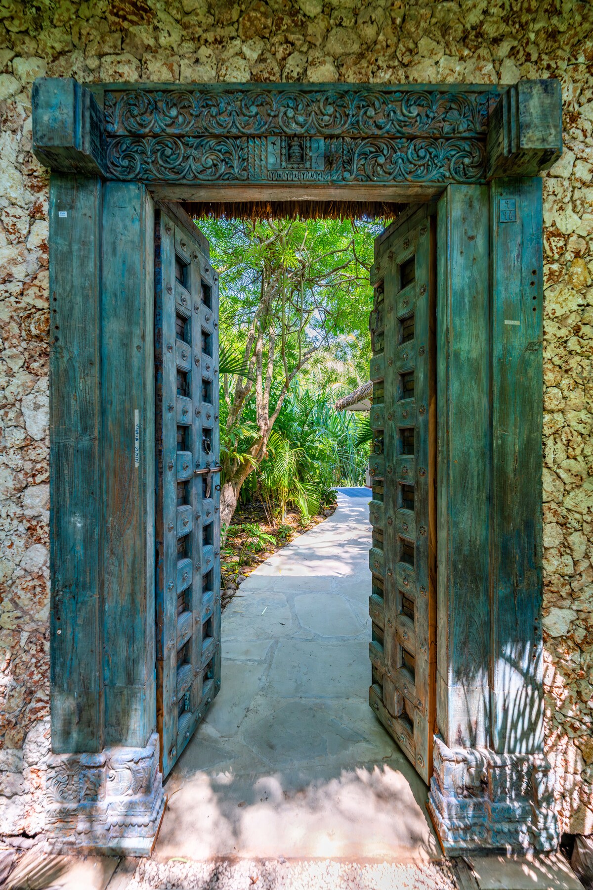 Pandanas Beach Villa — photo 75