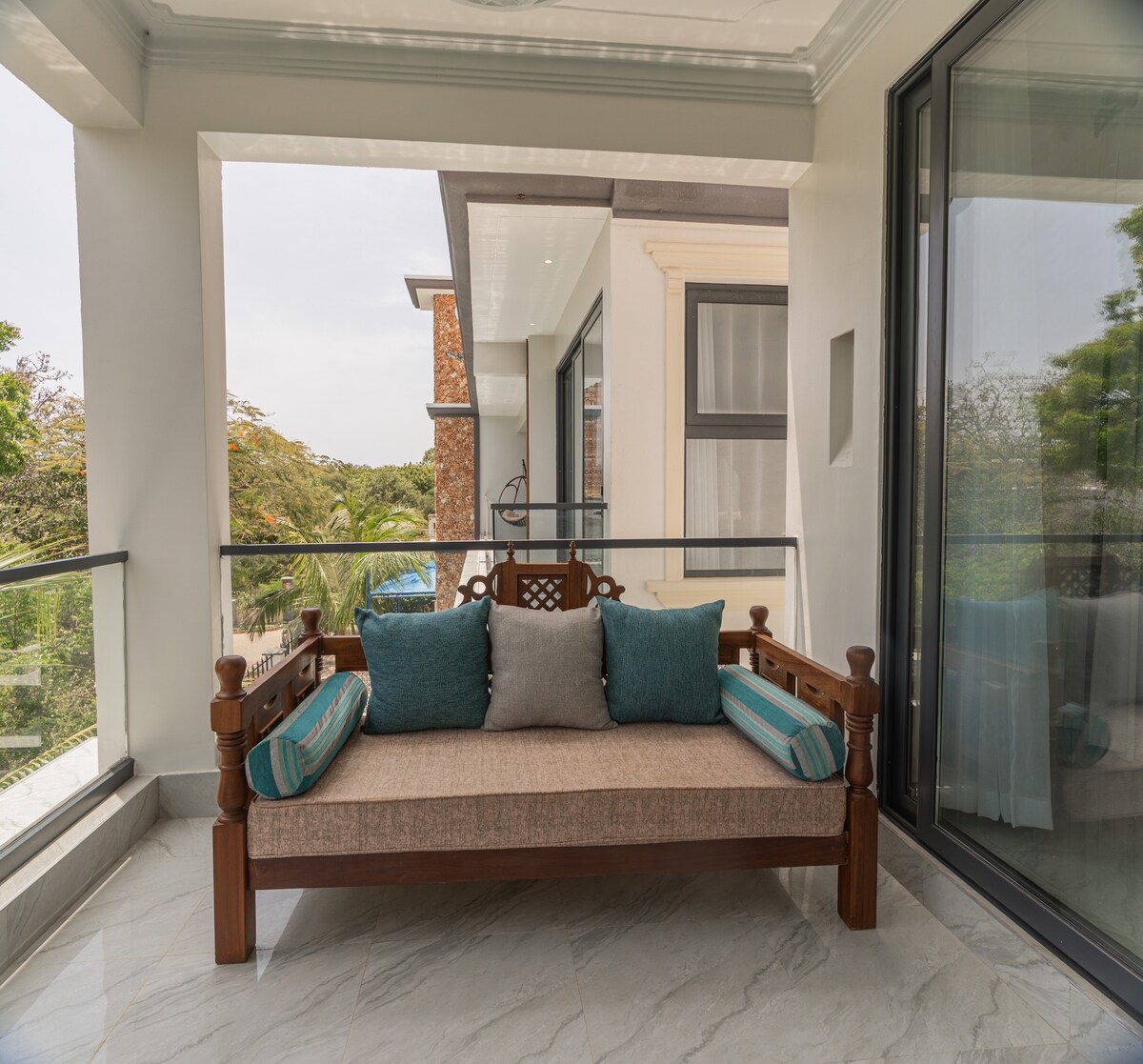Ocean Villa Luxury 9BR Beachfront — photo 22