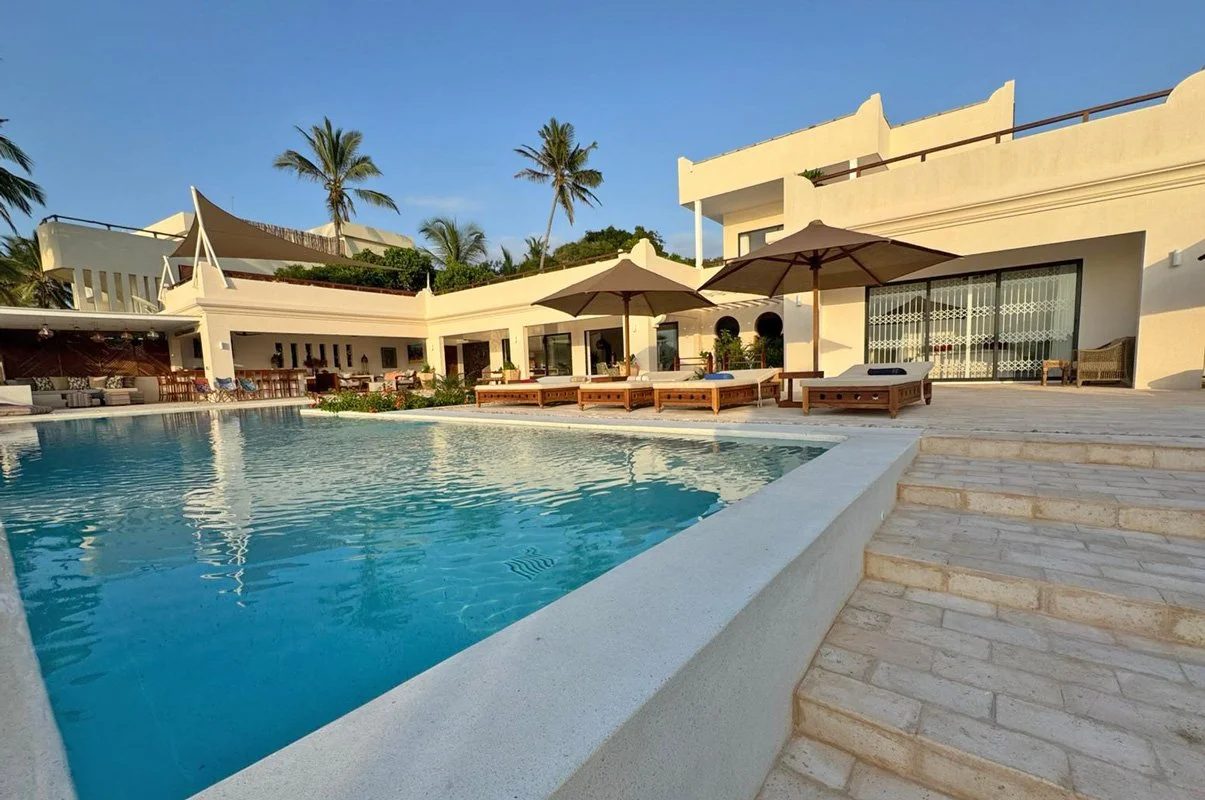 Kuba House, 6BR Beachfront — photo 7