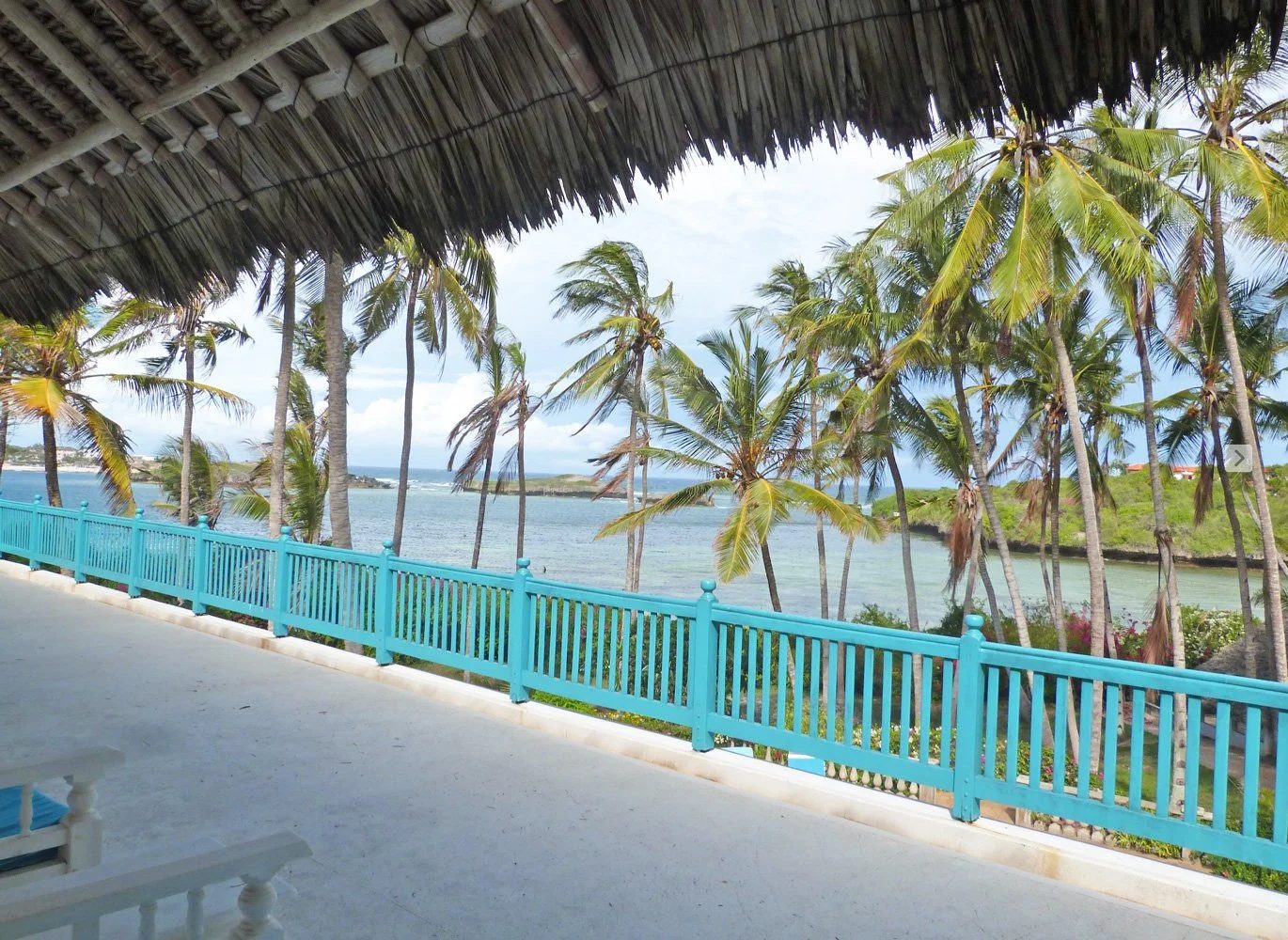 Blue Bay Beach House, 5BR Beachfront — photo 33