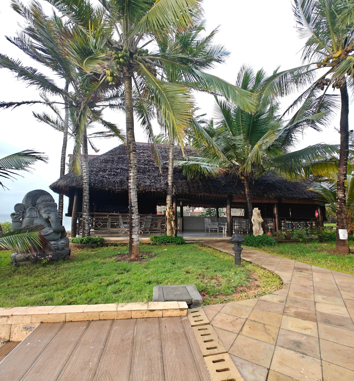 Villa Pranaa, Bofa Road — photo 28