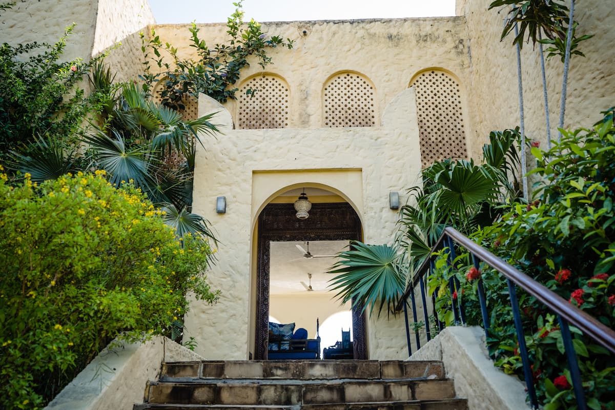 Fumbeni House, 4BR — photo 28