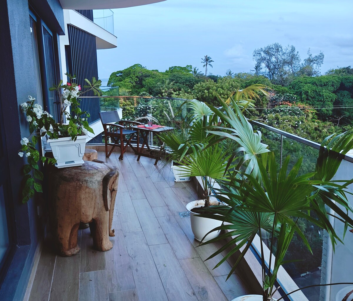 Swahili 1BR with Rooftop Pool — photo 40