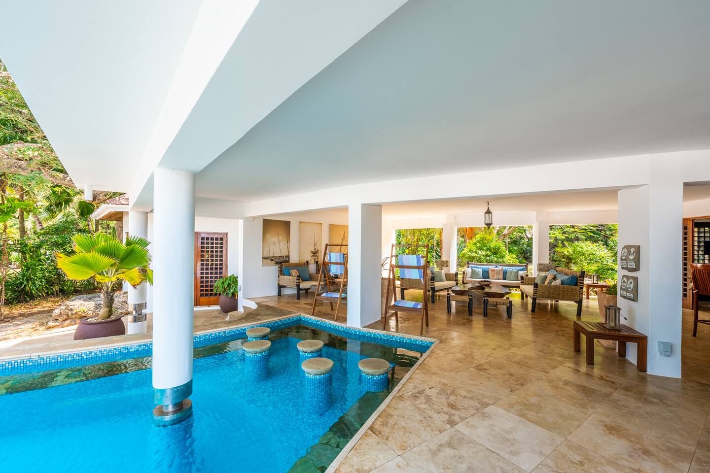 Tequila Sunrise Villa — photo 117
