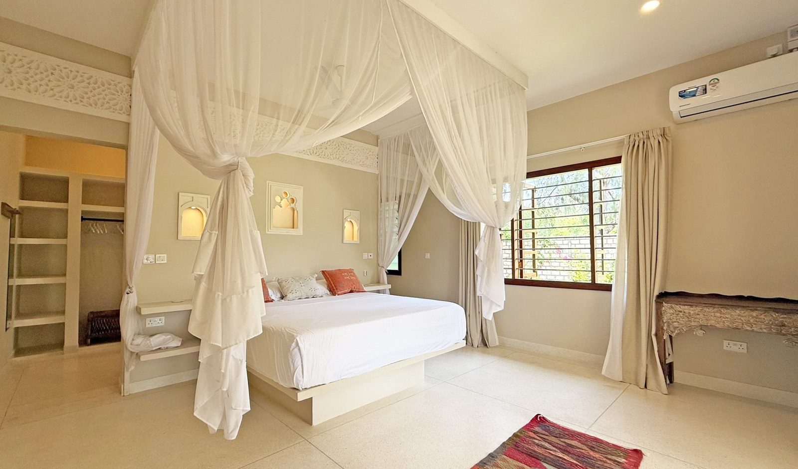 Upepo House, 4BR Mida Forest — photo 32