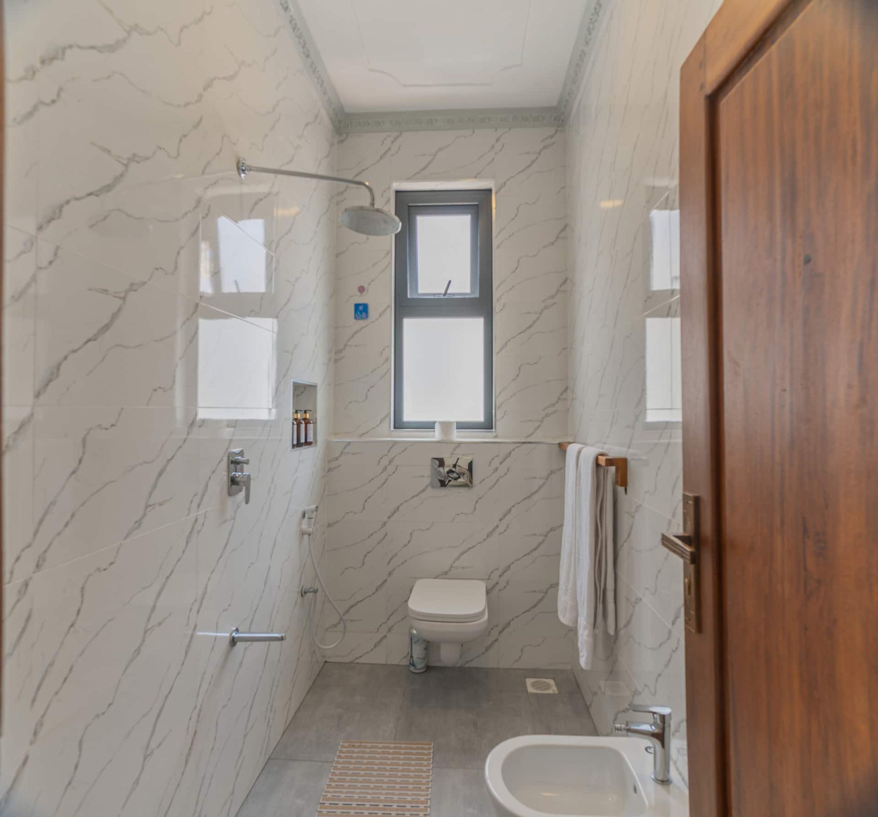 Ocean Villa Luxury 9BR Beachfront — photo 42