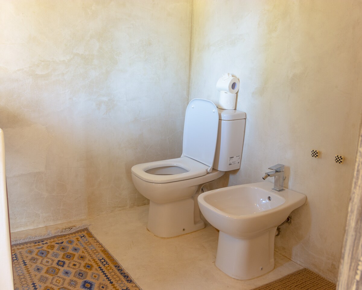 Nuru Villa — Beachfront — photo 27