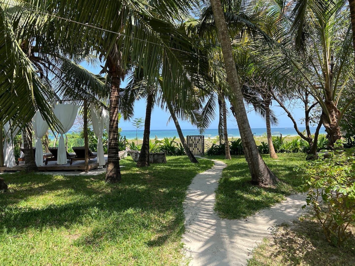 Dolphin House Galu Beach — photo 47