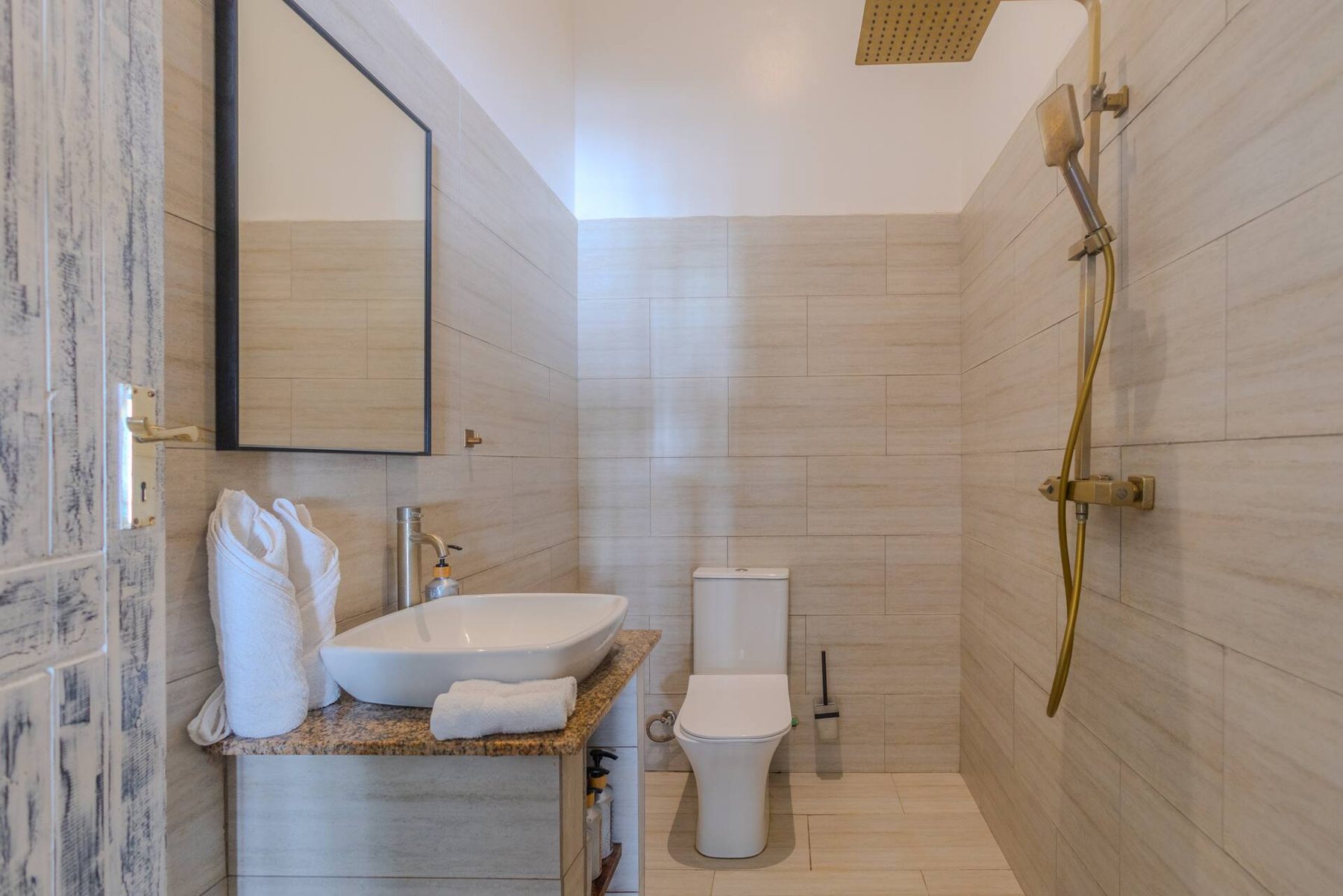 Sky Villa — Luxury Pool Retreat — photo 59