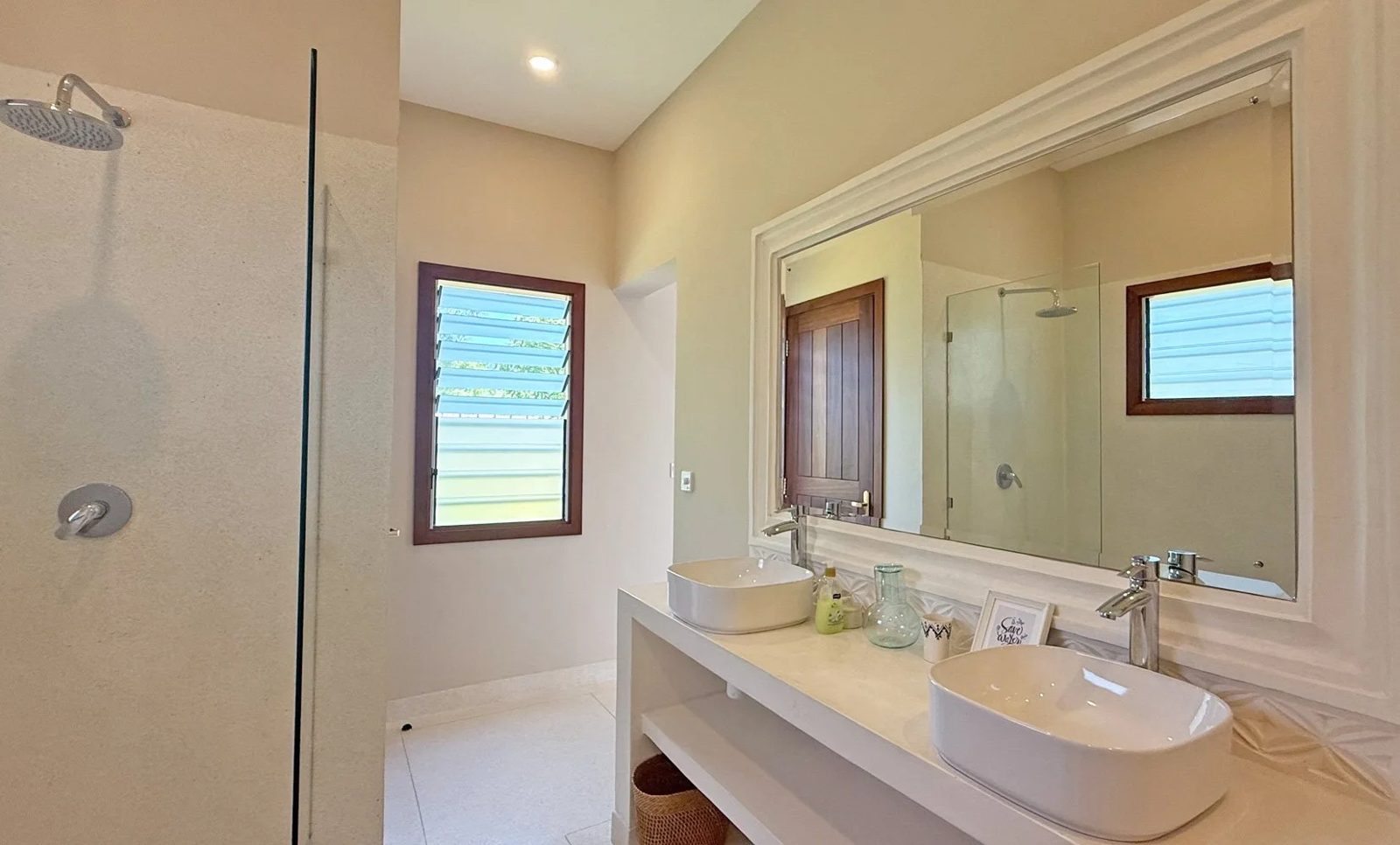 Upepo House, 4BR Mida Forest — photo 26