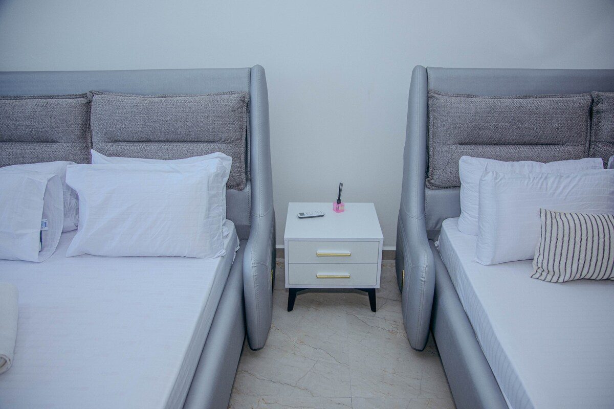 Semo's Aqua Luxury 6BR Penthouse — photo 12