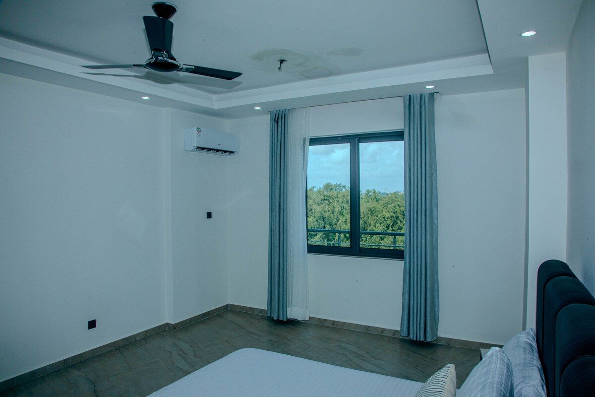 Semo's Aqua Luxury 6BR Penthouse — photo 56