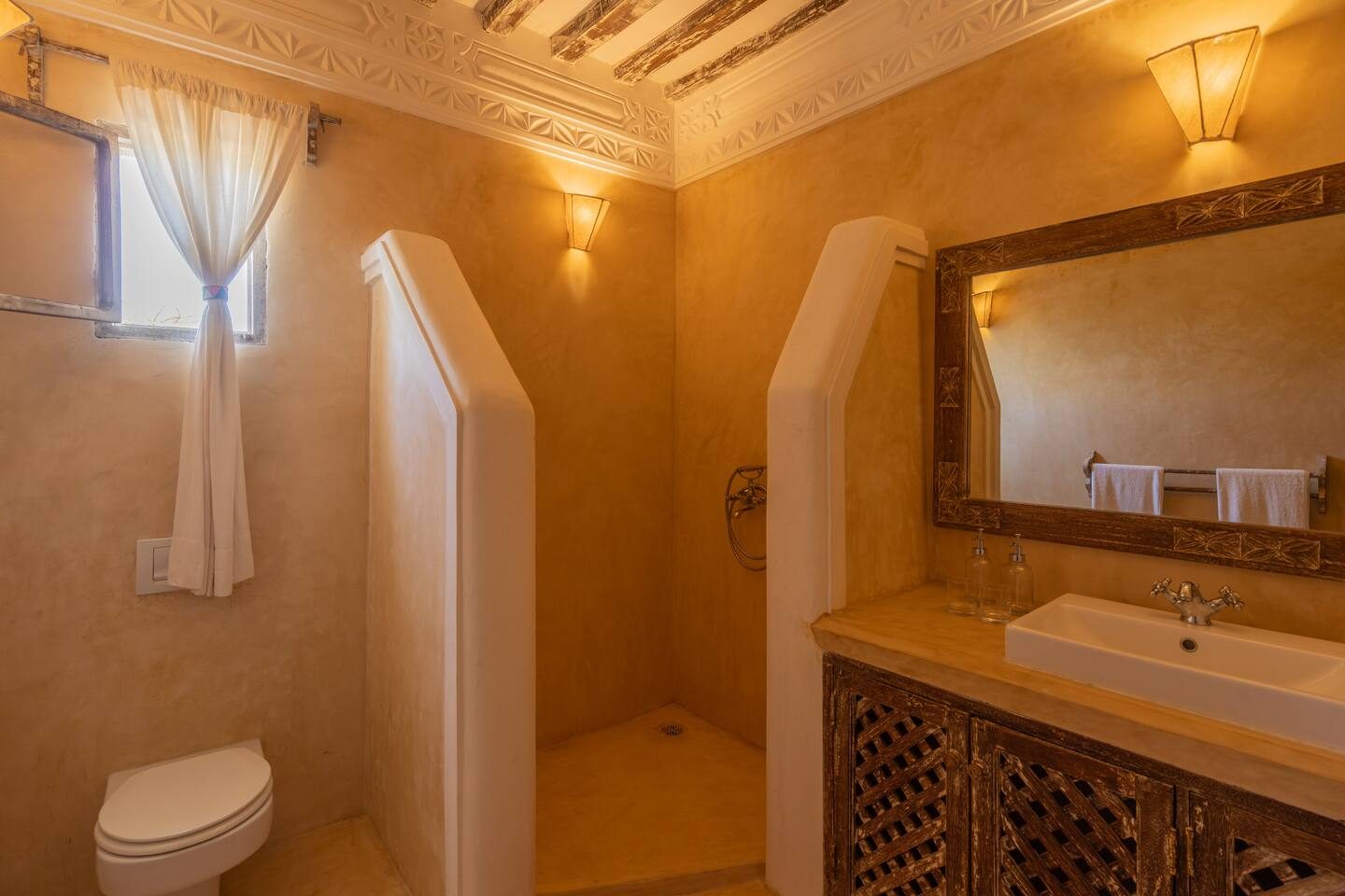 Amani House, Manda Island — photo 8