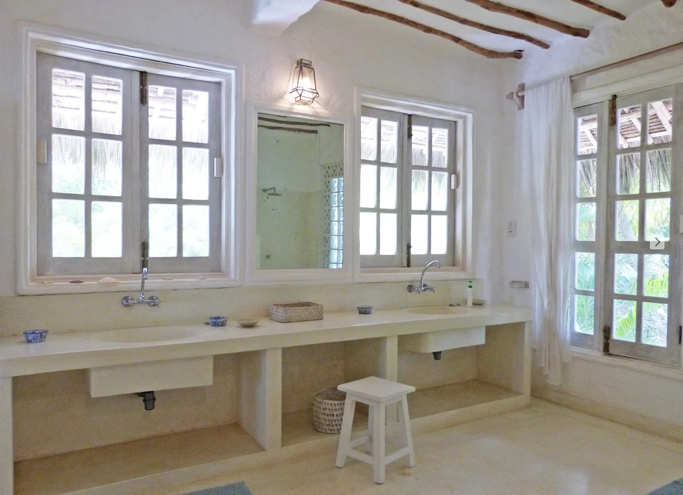 Blue Bay Beach House, 5BR Beachfront — photo 43