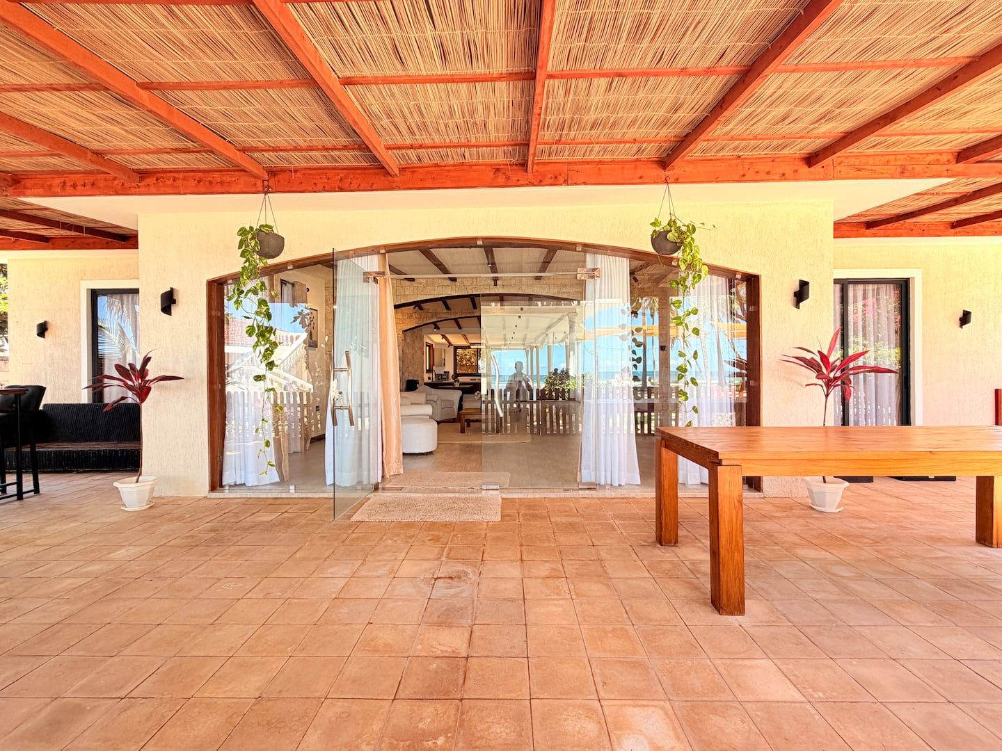 Nyali Beachfront Bungalow — photo 5