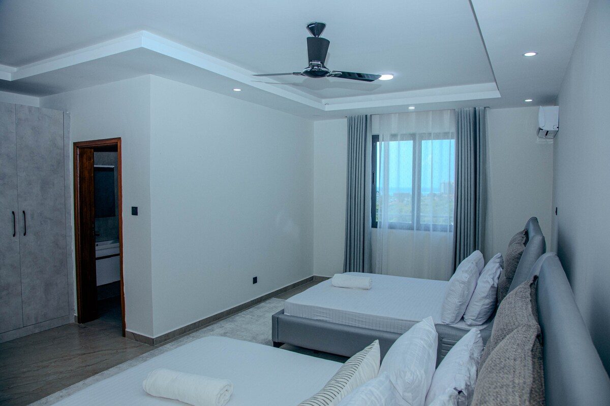 Semo's Aqua Luxury 6BR Penthouse — photo 50