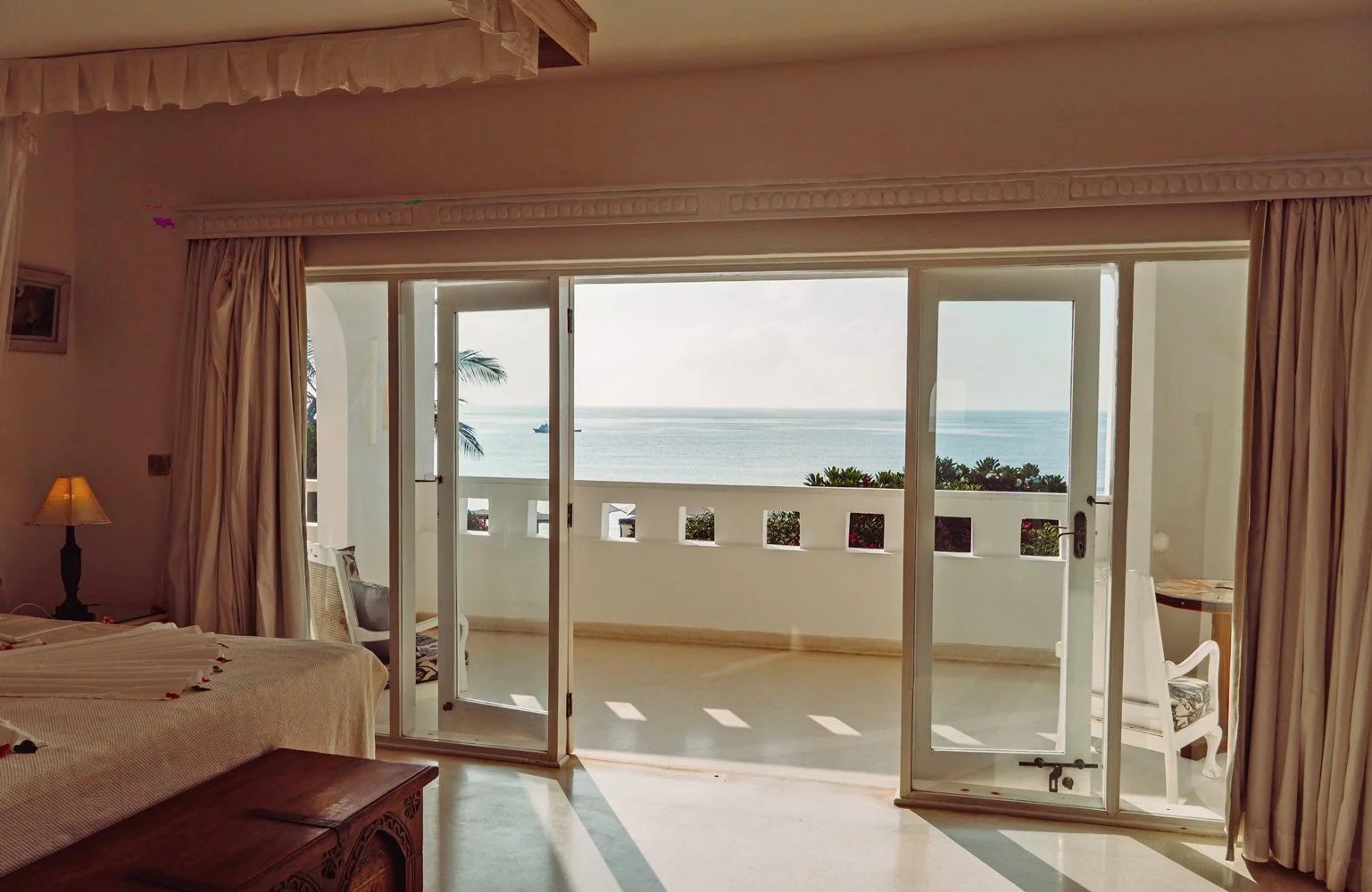 Ocean Rose, 5BR Beachfront — photo 8