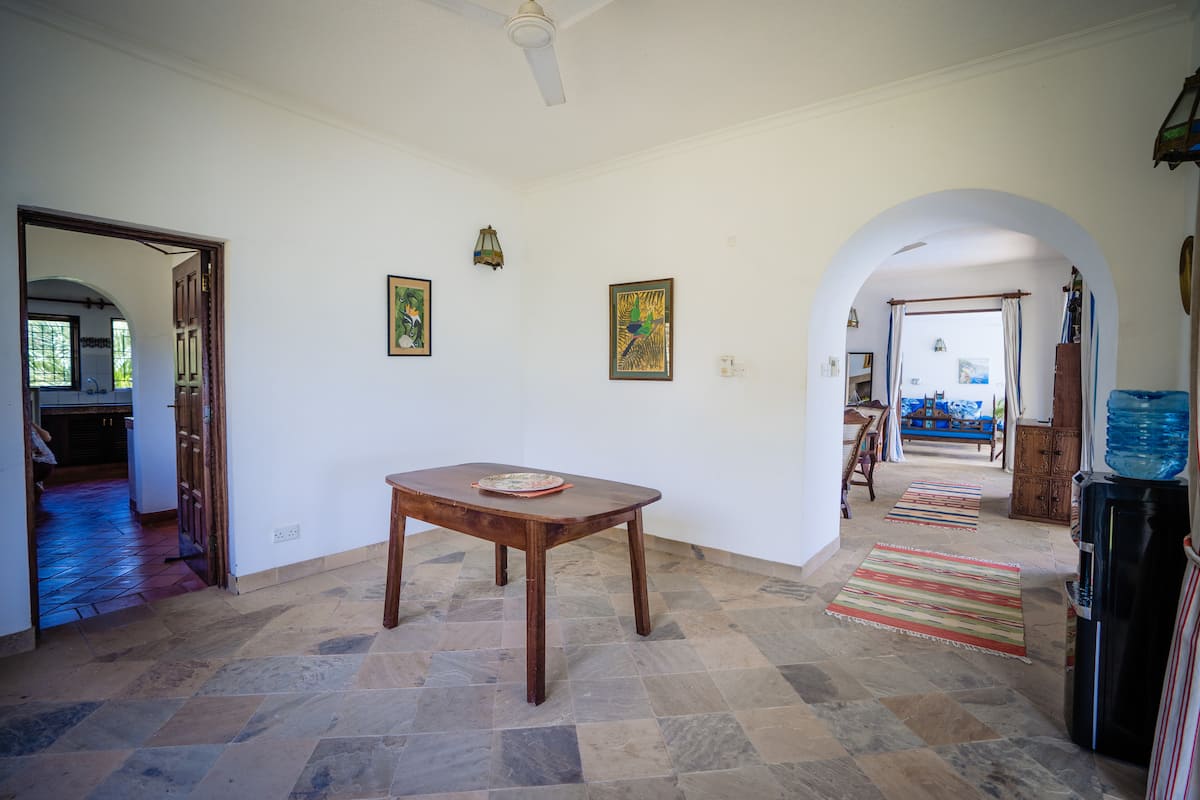 Fumbeni House, 4BR — photo 12