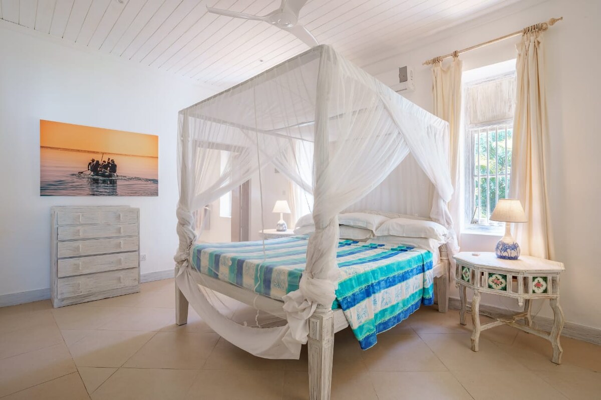 Diani White House - 2 Homes Together, 6BR — photo 50