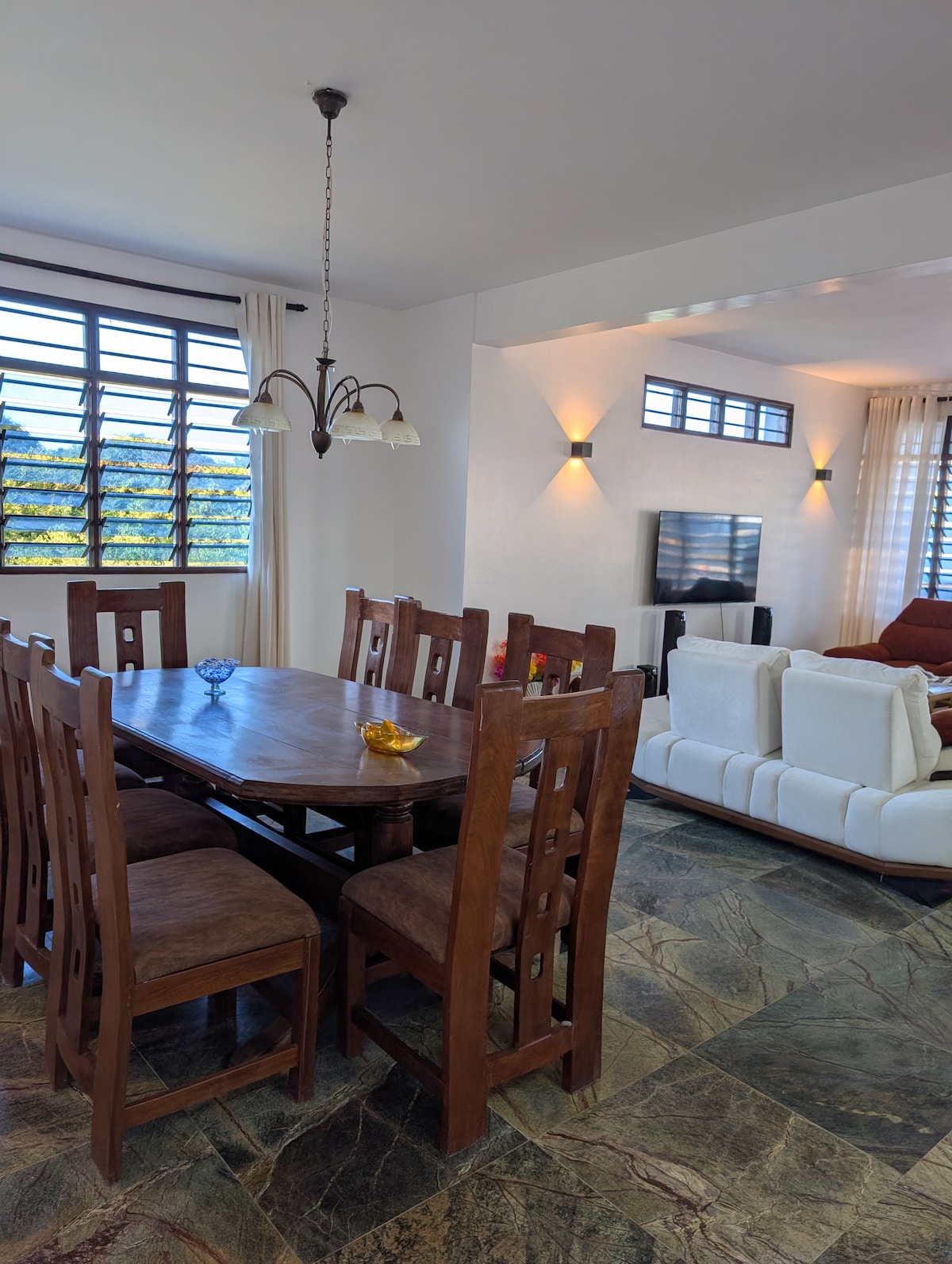 Luxury 4BR Beachfront Villa, Private Paradise — photo 10