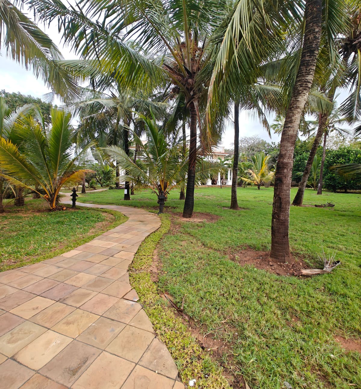 Villa Pranaa, Bofa Road — photo 5