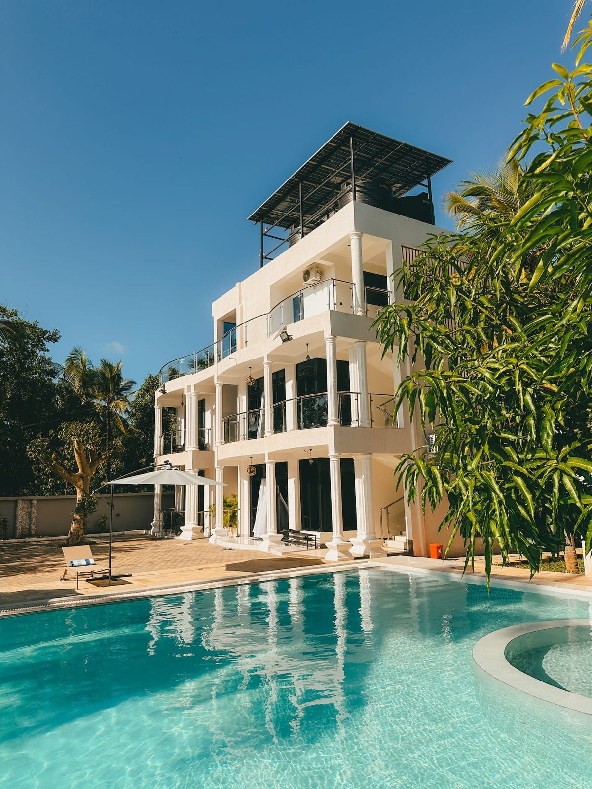 Serian Breeze Family Villa — photo 18