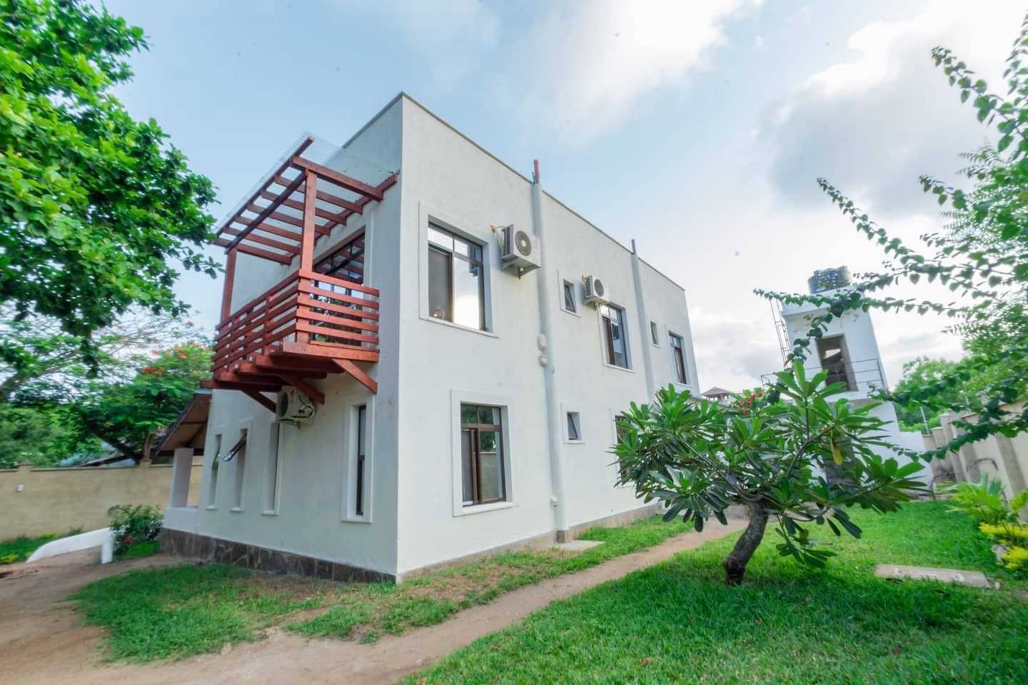 Jandi Diani — photo 24