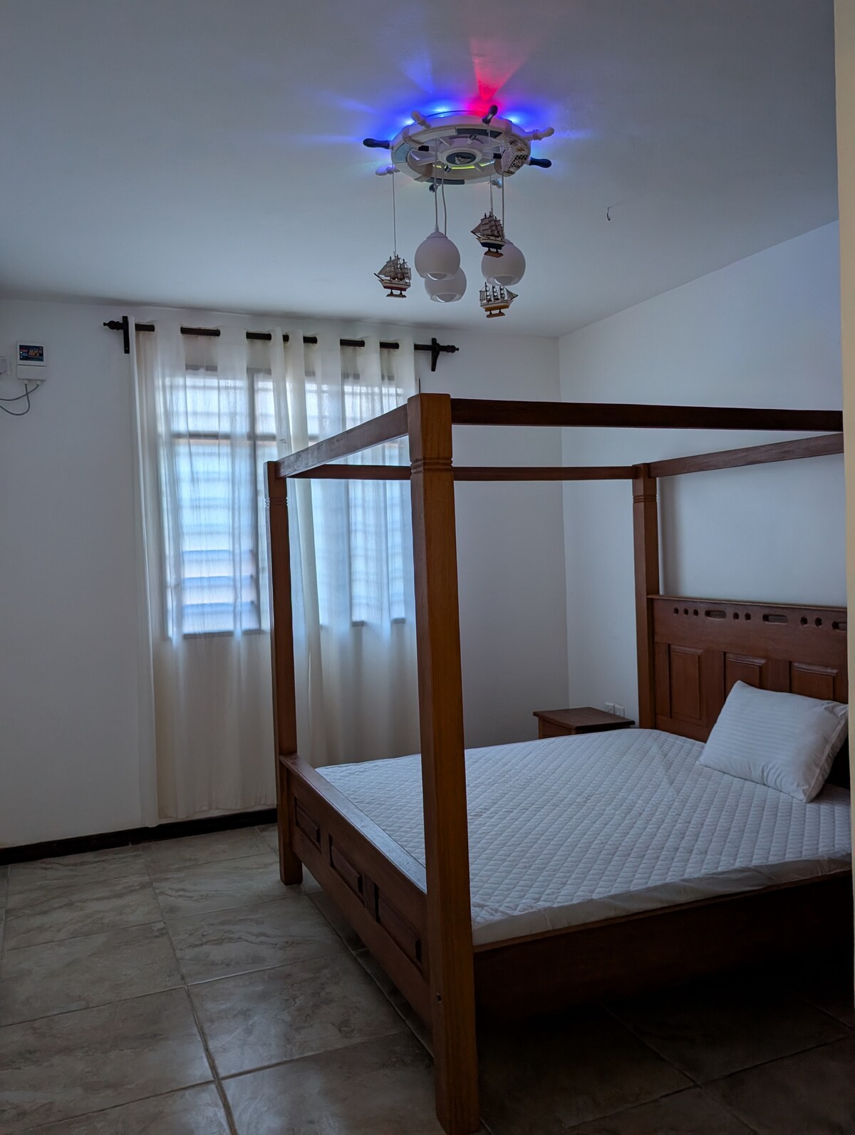Luxury 4BR Beachfront Villa, Private Paradise — photo 18