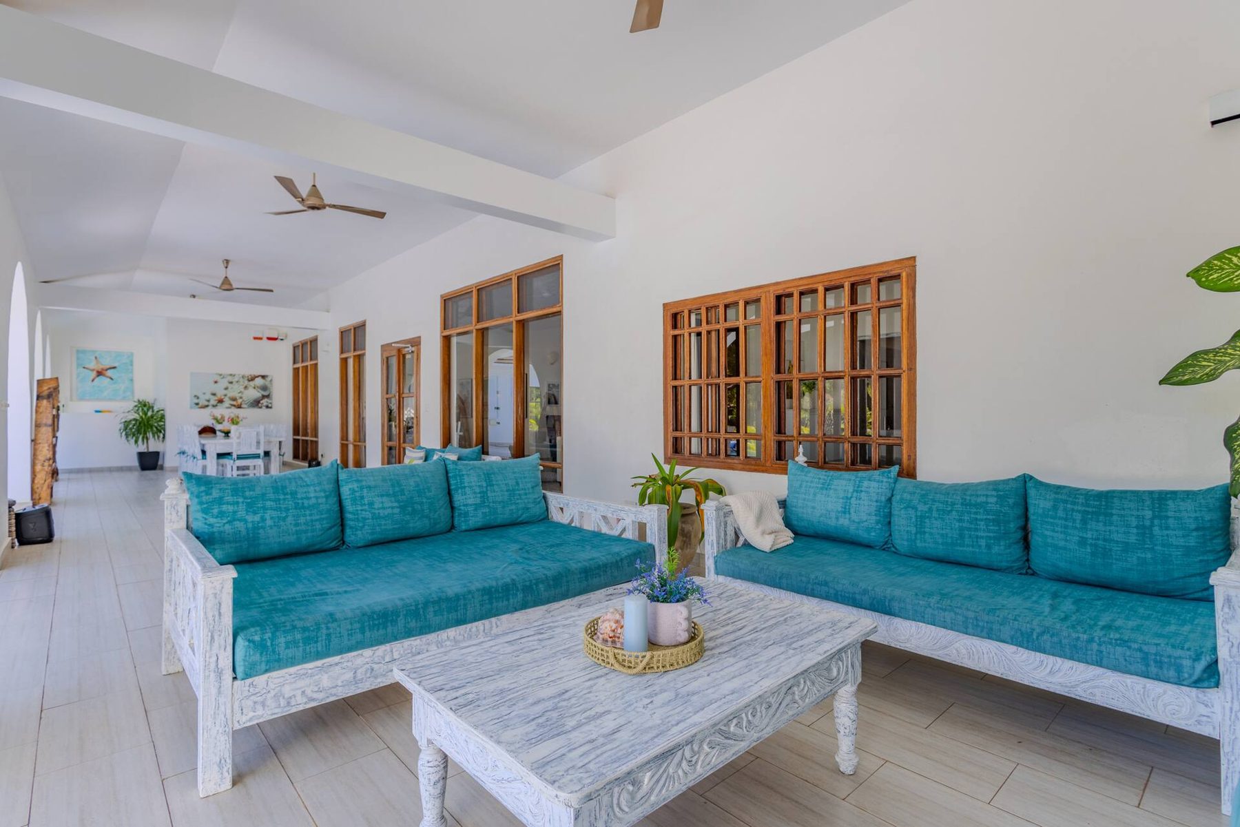 Sky Villa — Luxury Pool Retreat — photo 38