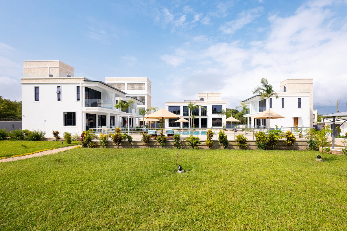 Amkia Villas Diani – Neema — view 2