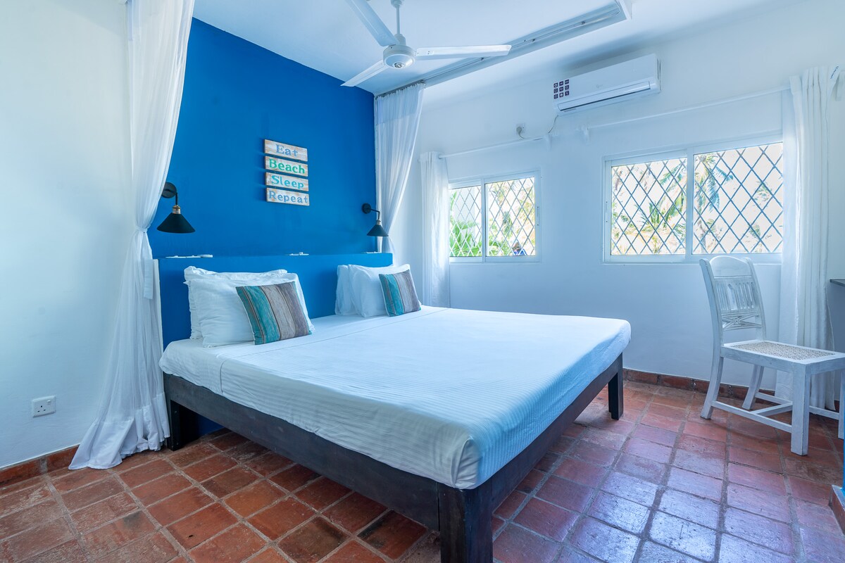 Cape Blush Villa @ Flamboyant — photo 12