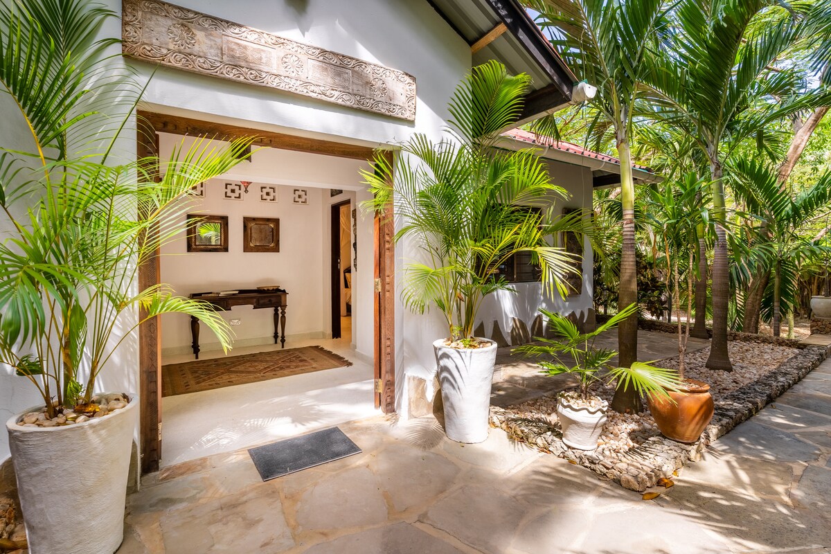 Inshallah Beach Cottage — photo 71