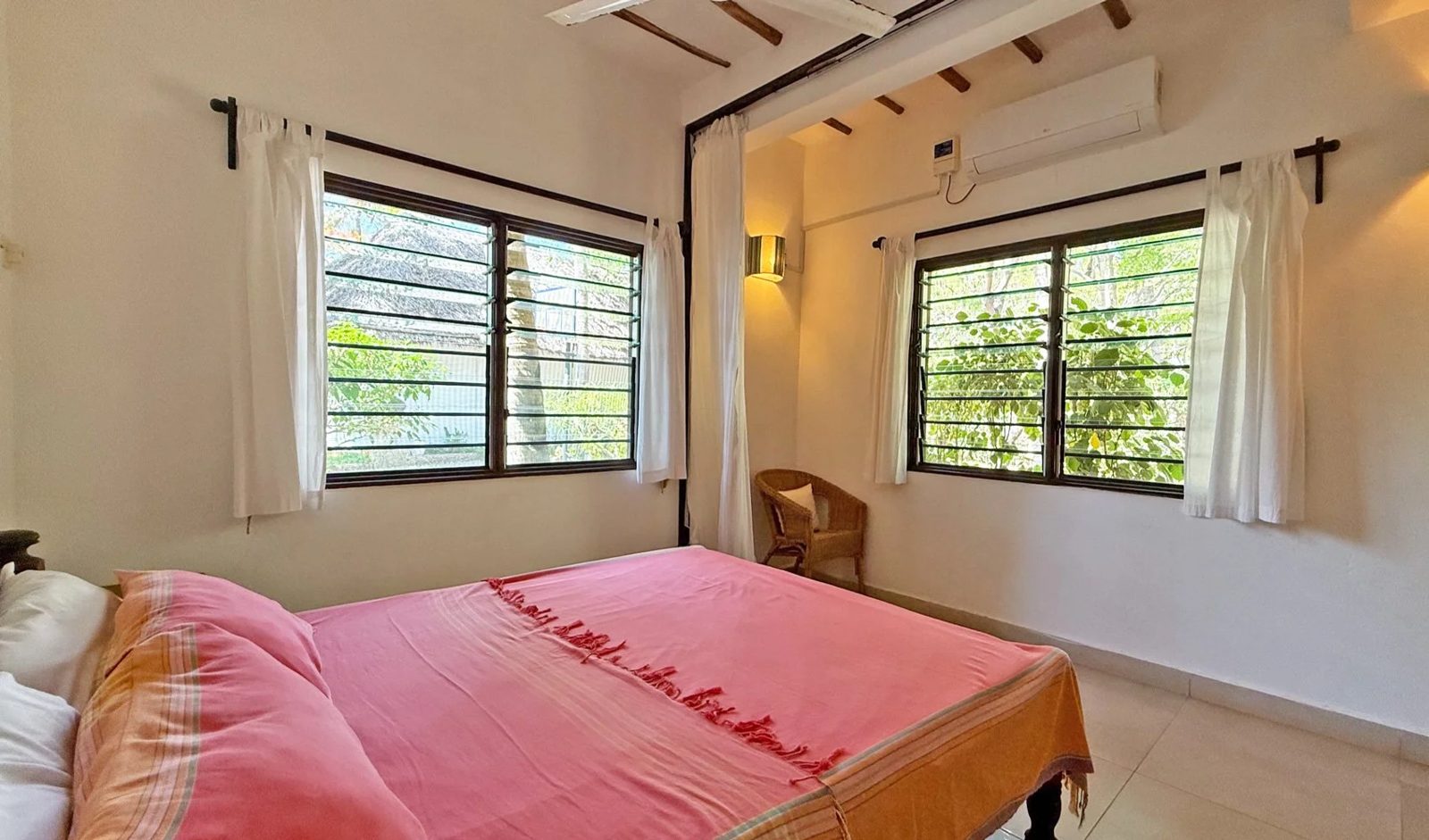 Coconut Grove, 4BR Mida Forest — photo 24