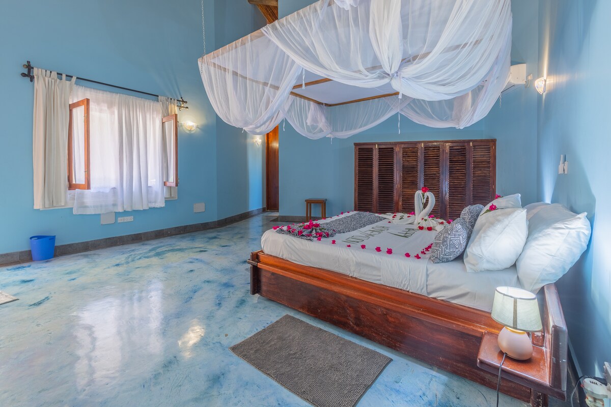 Diani Hilltop Villa, 5BR — photo 30