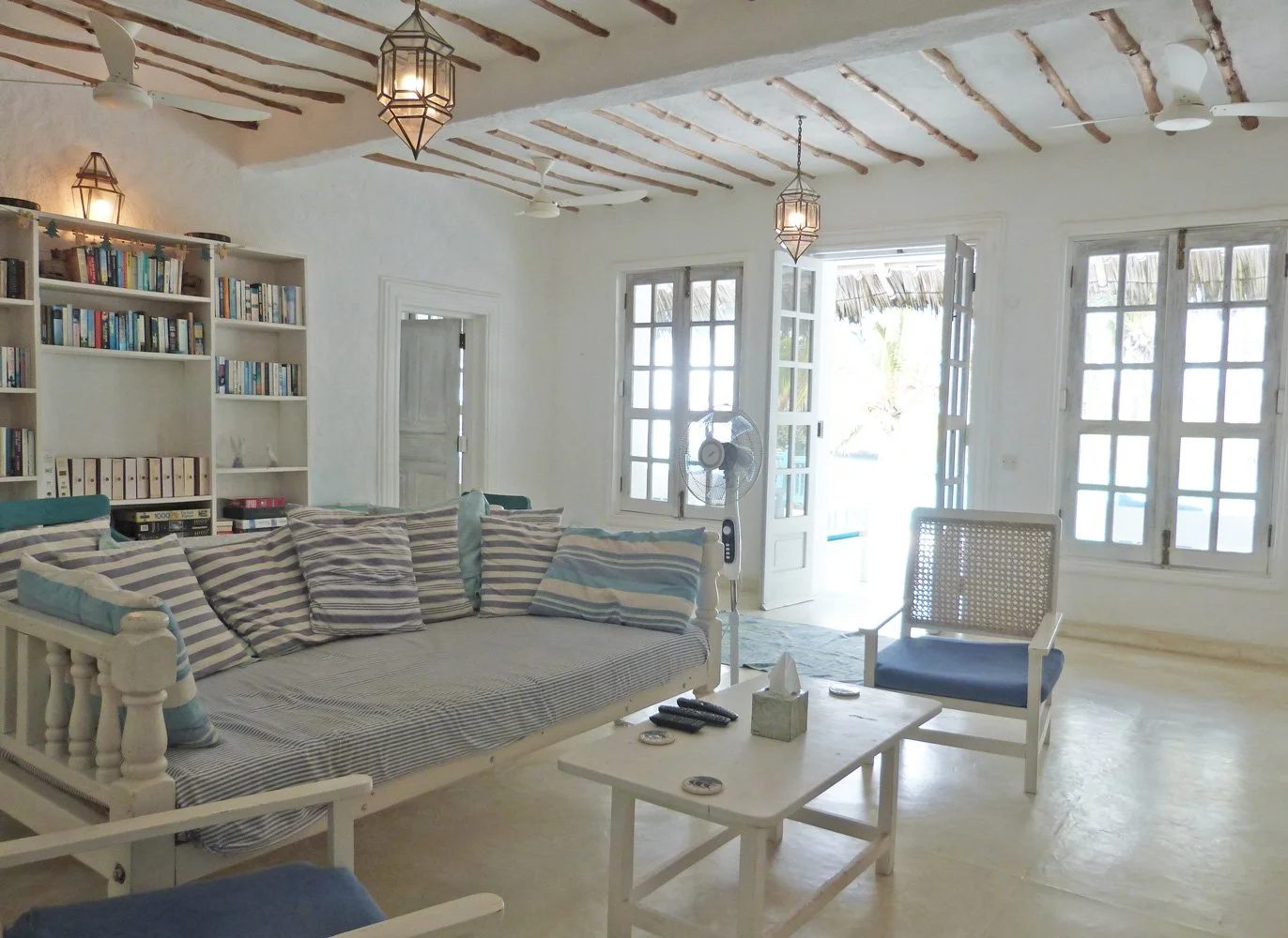 Blue Bay Beach House, 5BR Beachfront — photo 42