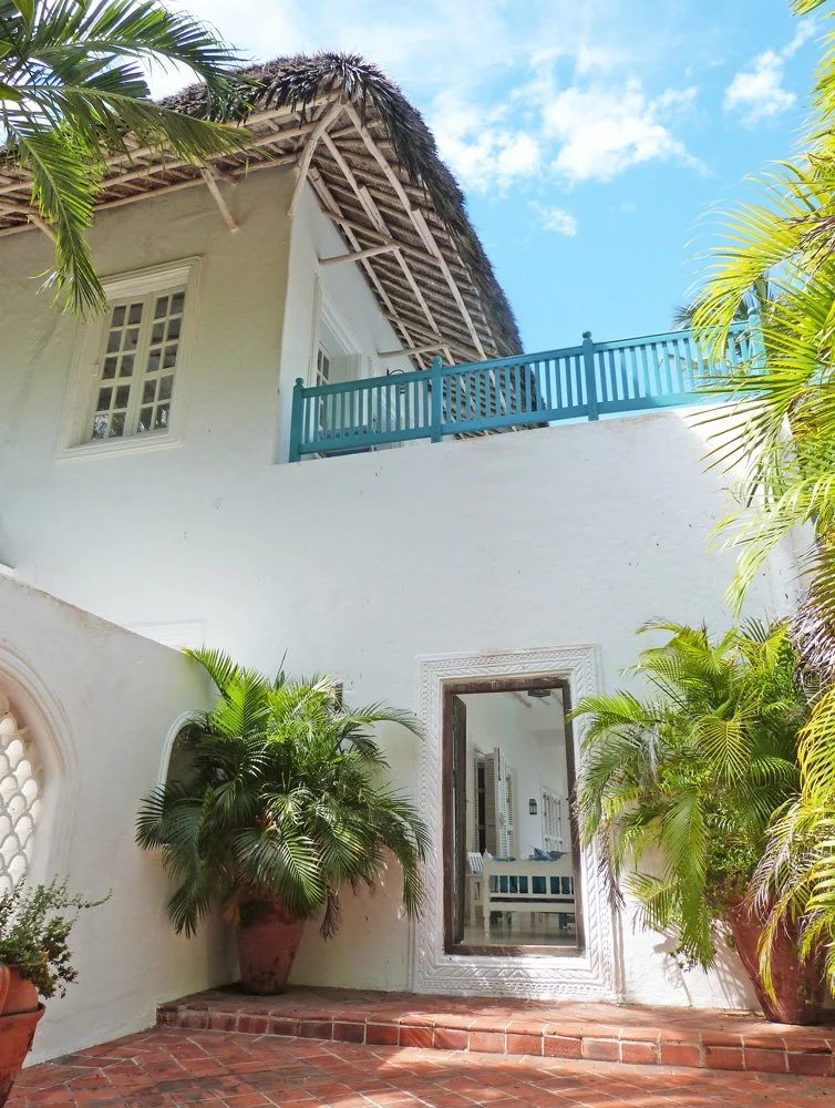 Blue Bay Beach House, 5BR Beachfront — photo 23