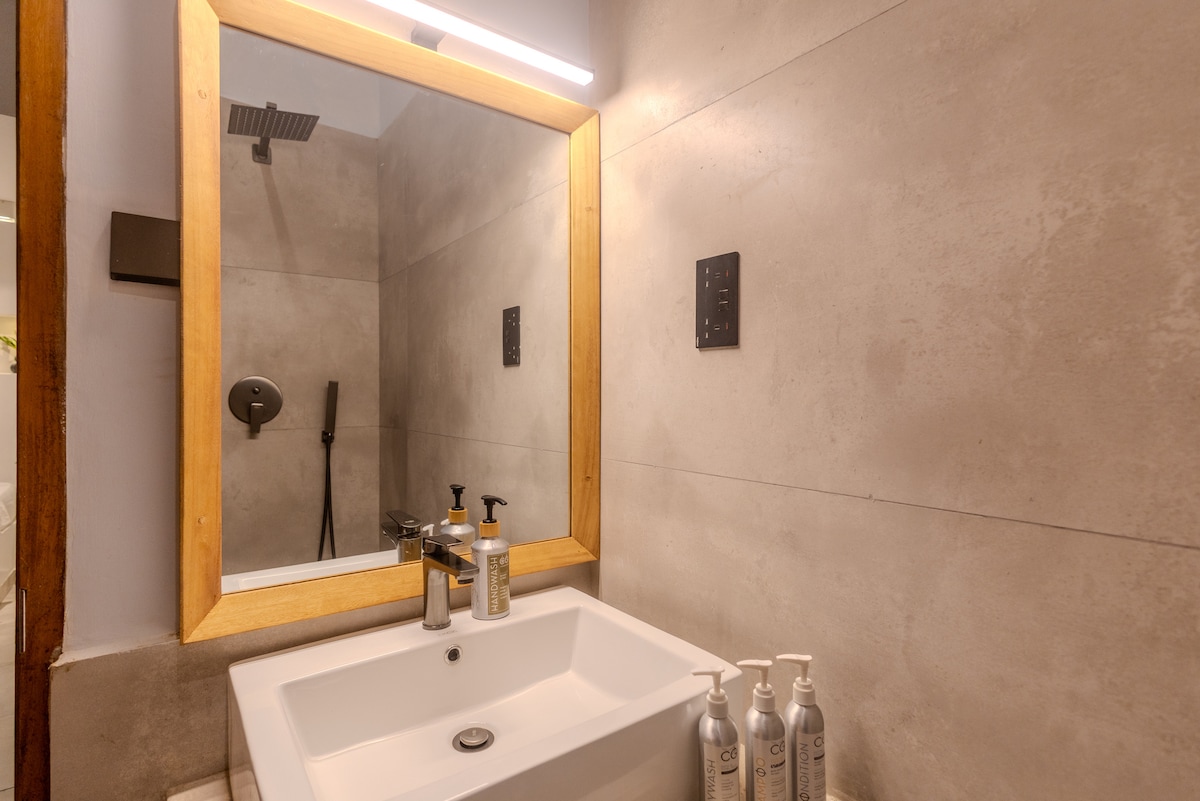 Sky Villa Luxury Pool Retreat, 8BR — photo 27