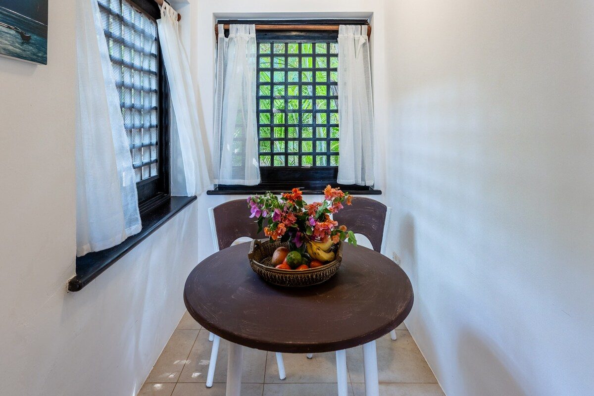 Tequila Sunrise Pool Cabana — photo 27