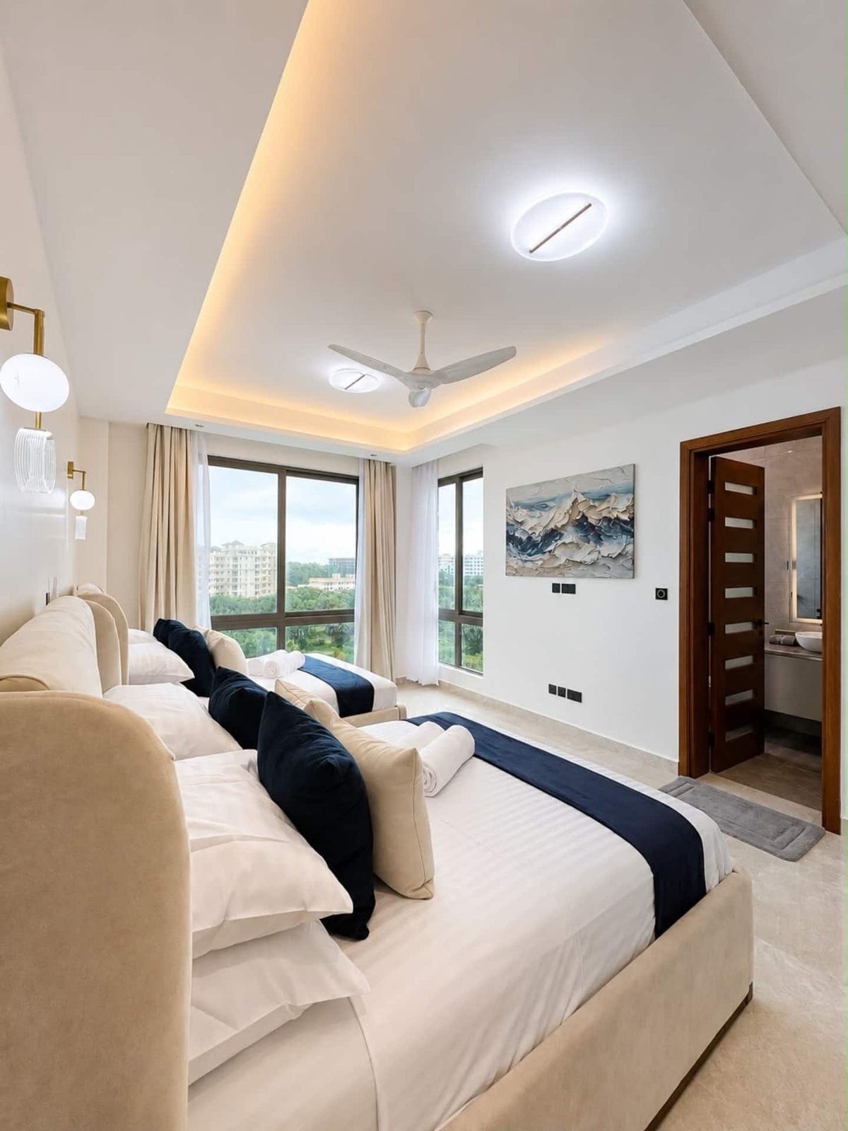 Panoramic Beachfront Residence — photo 27